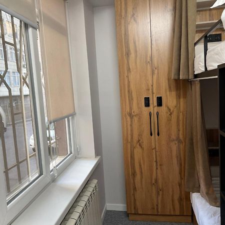 Aiva Hostel Bisjkek Eksteriør billede
