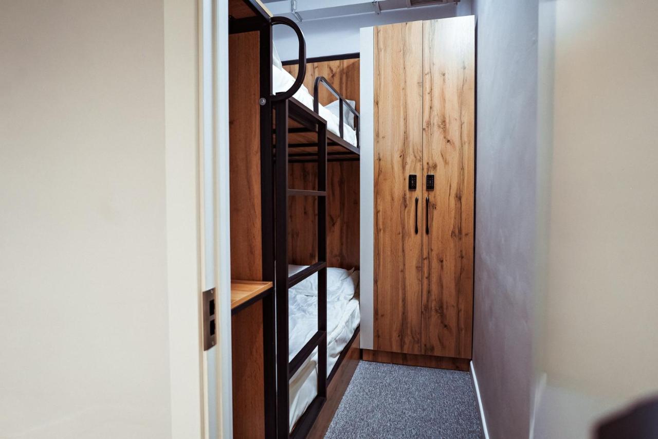 Aiva Hostel Bisjkek Eksteriør billede